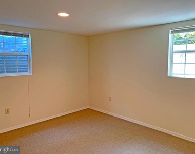 6528 Chesterfield Avenue - Photo Thumbnail 16