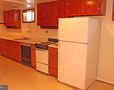 6528 Chesterfield Avenue - Photo Thumbnail 17