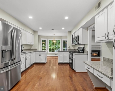 11800 Grey Birch Place - Photo Thumbnail 10