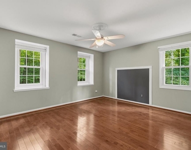 11800 Grey Birch Place - Photo Thumbnail 21