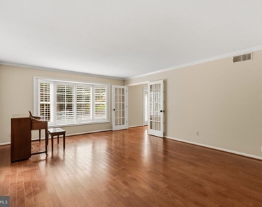 11800 Grey Birch Place - Photo Thumbnail 16