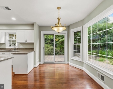 11800 Grey Birch Place - Photo Thumbnail 9