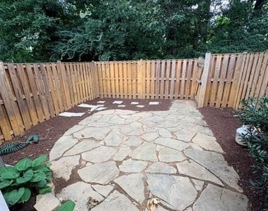 5017 Head Court - Photo Thumbnail 5