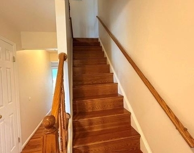 5017 Head Court - Photo Thumbnail 8