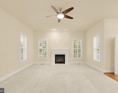 10606 Rosehaven Street - Photo Thumbnail 15
