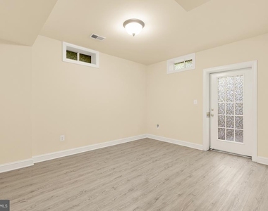 10606 Rosehaven Street - Photo Thumbnail 42