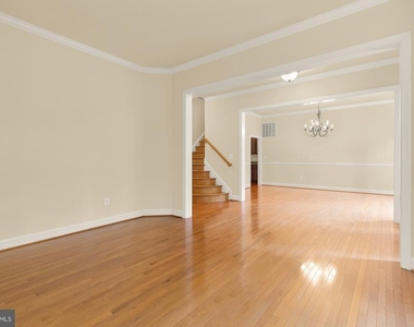 10606 Rosehaven Street - Photo Thumbnail 4