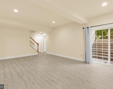 10606 Rosehaven Street - Photo Thumbnail 39