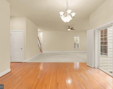 10606 Rosehaven Street - Photo Thumbnail 16