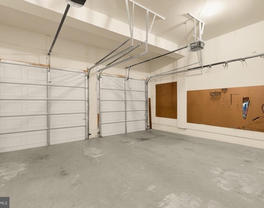 10606 Rosehaven Street - Photo Thumbnail 18