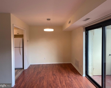 6141 Leesburg Pike - Photo Thumbnail 2