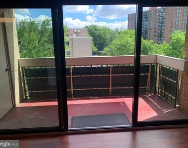 6141 Leesburg Pike - Photo Thumbnail 10