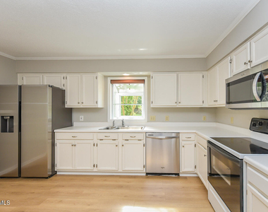 4916 Royal Adelaide Way - Photo Thumbnail 5