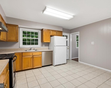 9120 Kristin Lane - Photo Thumbnail 43