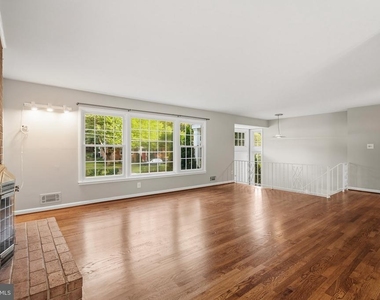 9120 Kristin Lane - Photo Thumbnail 26
