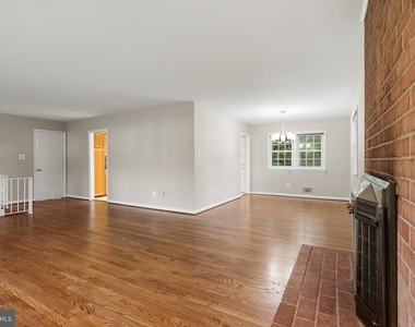 9120 Kristin Lane - Photo Thumbnail 20