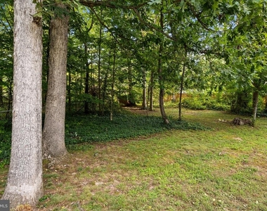 9120 Kristin Lane - Photo Thumbnail 12