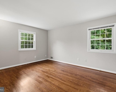 9120 Kristin Lane - Photo Thumbnail 19