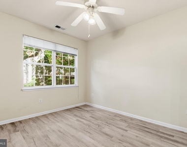 12913 Centre Park Circle - Photo Thumbnail 18