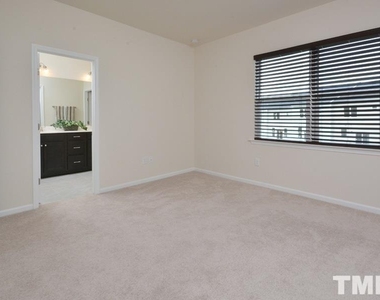1108 Finch Court - Photo Thumbnail 16