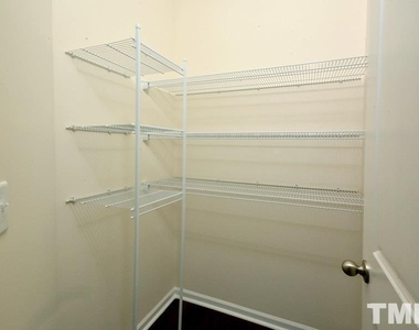 1108 Finch Court - Photo Thumbnail 14