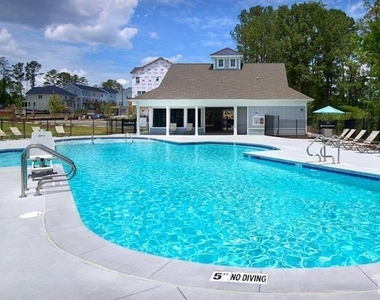 1108 Finch Court - Photo Thumbnail 23