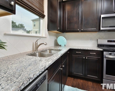 1108 Finch Court - Photo Thumbnail 7