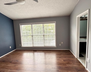 12319 Cliveden Street - Photo Thumbnail 13