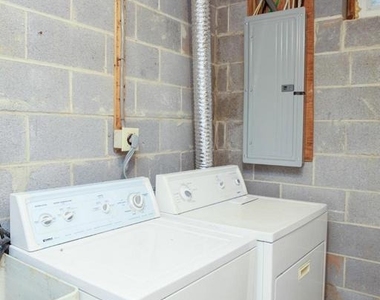 5431 Helm Court - Photo Thumbnail 4