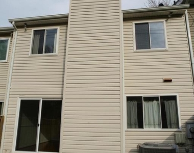 5431 Helm Court - Photo Thumbnail 6