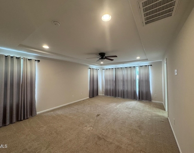 828 Bristol Bridge Drive - Photo Thumbnail 17