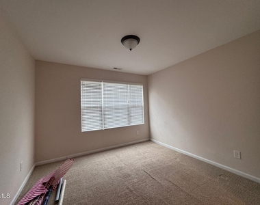 828 Bristol Bridge Drive - Photo Thumbnail 15