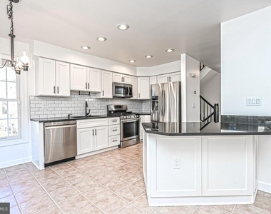 12700 Dogwood Hills Lane - Photo Thumbnail 38