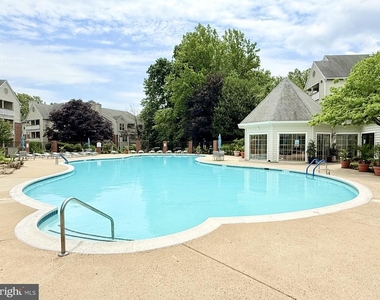 3908 Penderview Drive - Photo Thumbnail 2