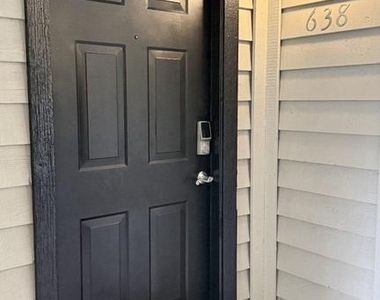 3908 Penderview Drive - Photo Thumbnail 6