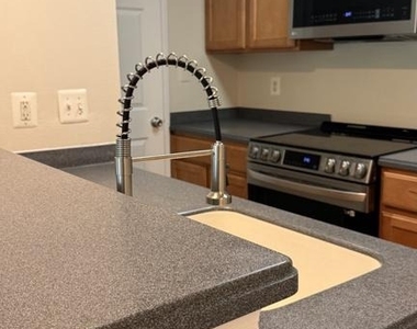 3908 Penderview Drive - Photo Thumbnail 12