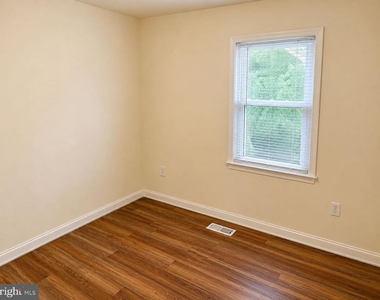 5530 Kendrick Lane - Photo Thumbnail 10