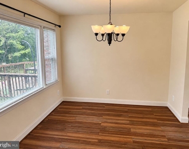 5530 Kendrick Lane - Photo Thumbnail 2