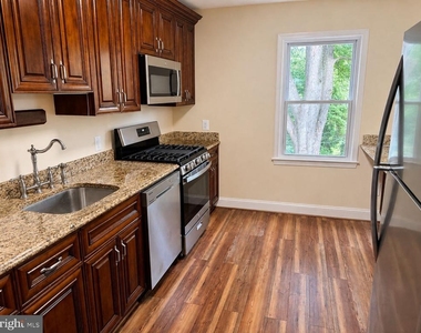 5530 Kendrick Lane - Photo Thumbnail 1