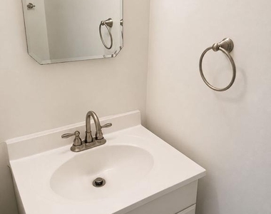 5530 Kendrick Lane - Photo Thumbnail 5