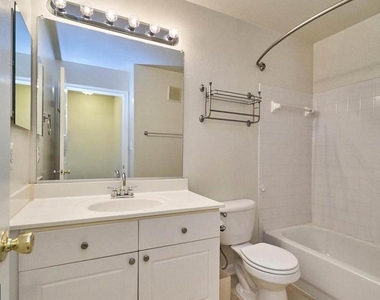 12827 Fair Briar Lane - Photo Thumbnail 14