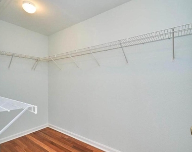 12827 Fair Briar Lane - Photo Thumbnail 11