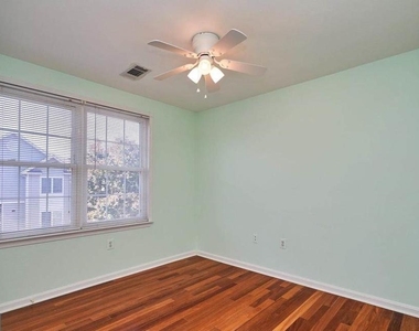 12827 Fair Briar Lane - Photo Thumbnail 13