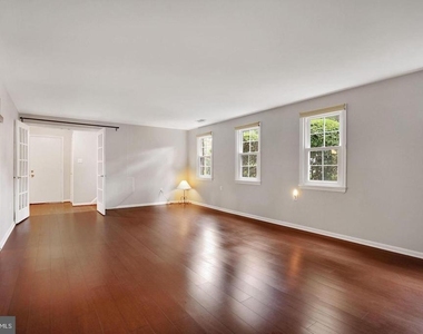 7620 Maritime Lane - Photo Thumbnail 12