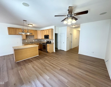 255 Plaza Drive - Photo Thumbnail 3