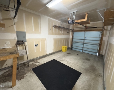 255 Plaza Drive - Photo Thumbnail 14