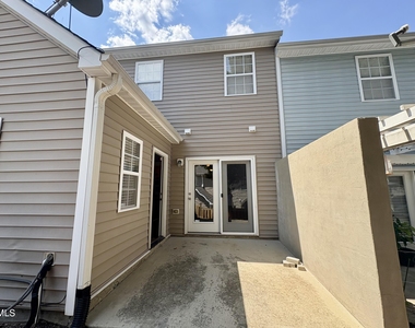 255 Plaza Drive - Photo Thumbnail 15