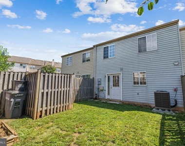 6302 Betsy Ross Court - Photo Thumbnail 25