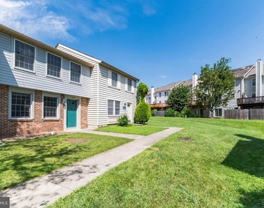 6302 Betsy Ross Court - Photo Thumbnail 29