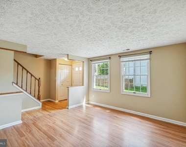 6302 Betsy Ross Court - Photo Thumbnail 1